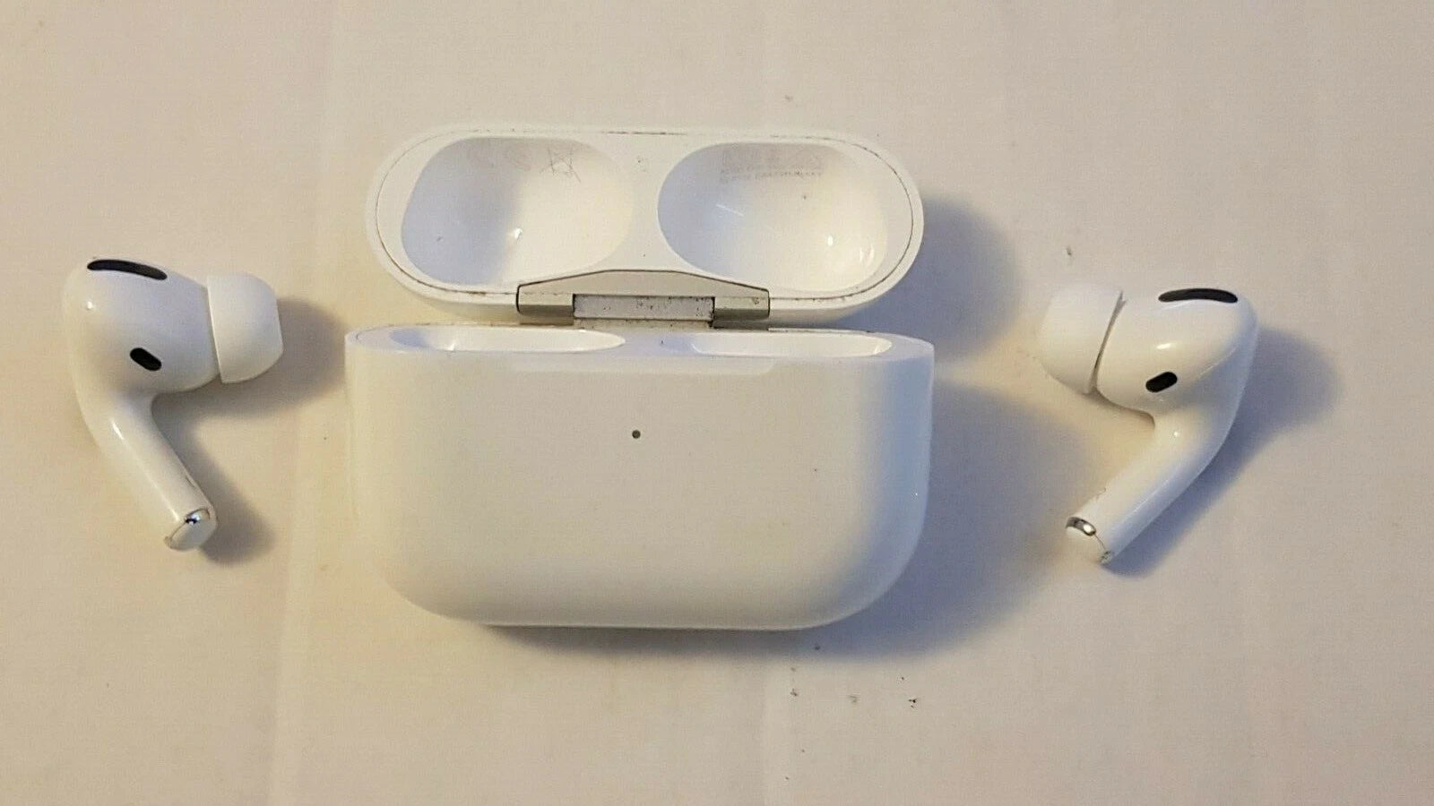 AirPods Pro – Black & White | Good Sound + 3-Days Check Warranty